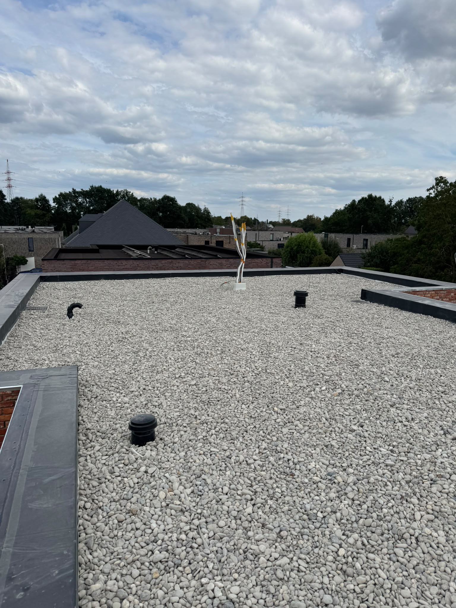 EPDM met ballast door VAJO in Kuringen