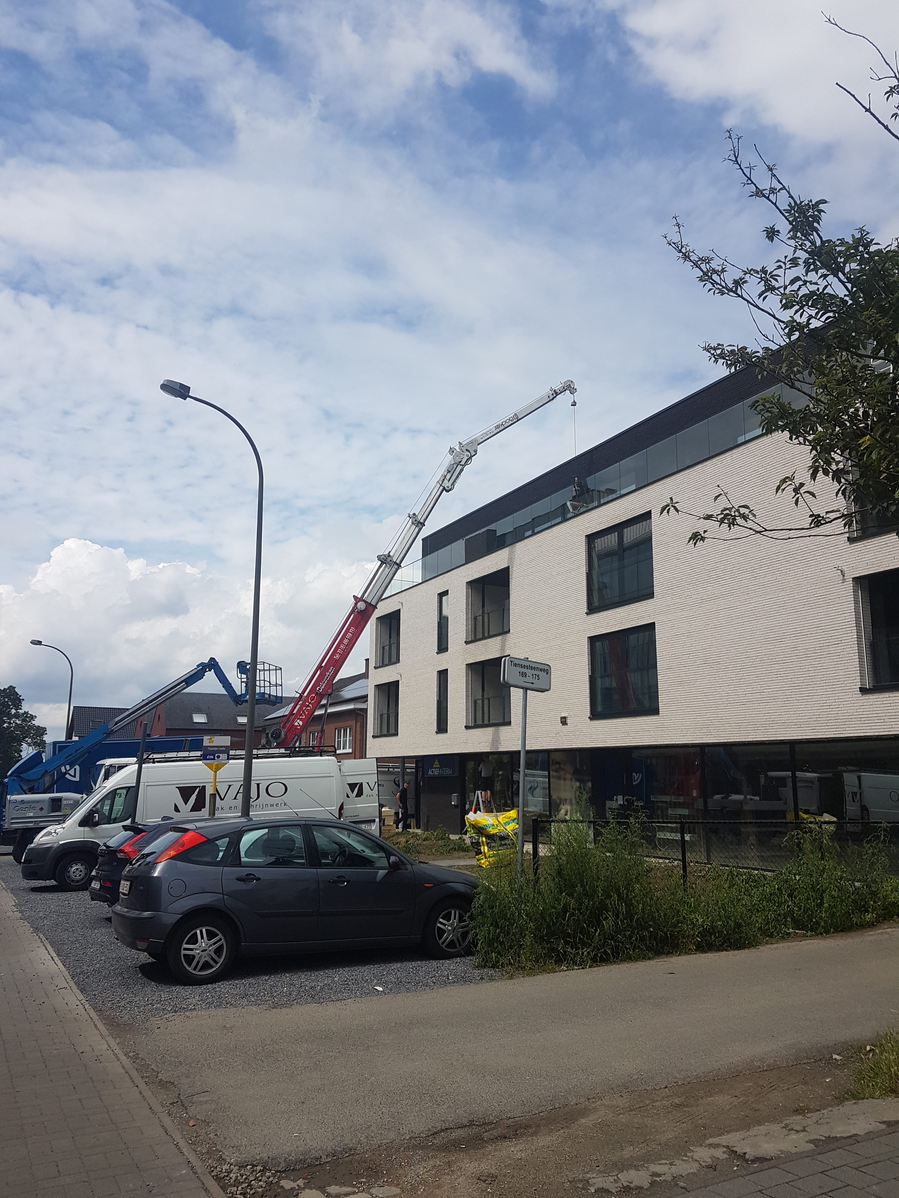 Bekleden van de Buitenplafonds in Volkernplaat te Sint-Truiden in Sint-Truiden, foto 2