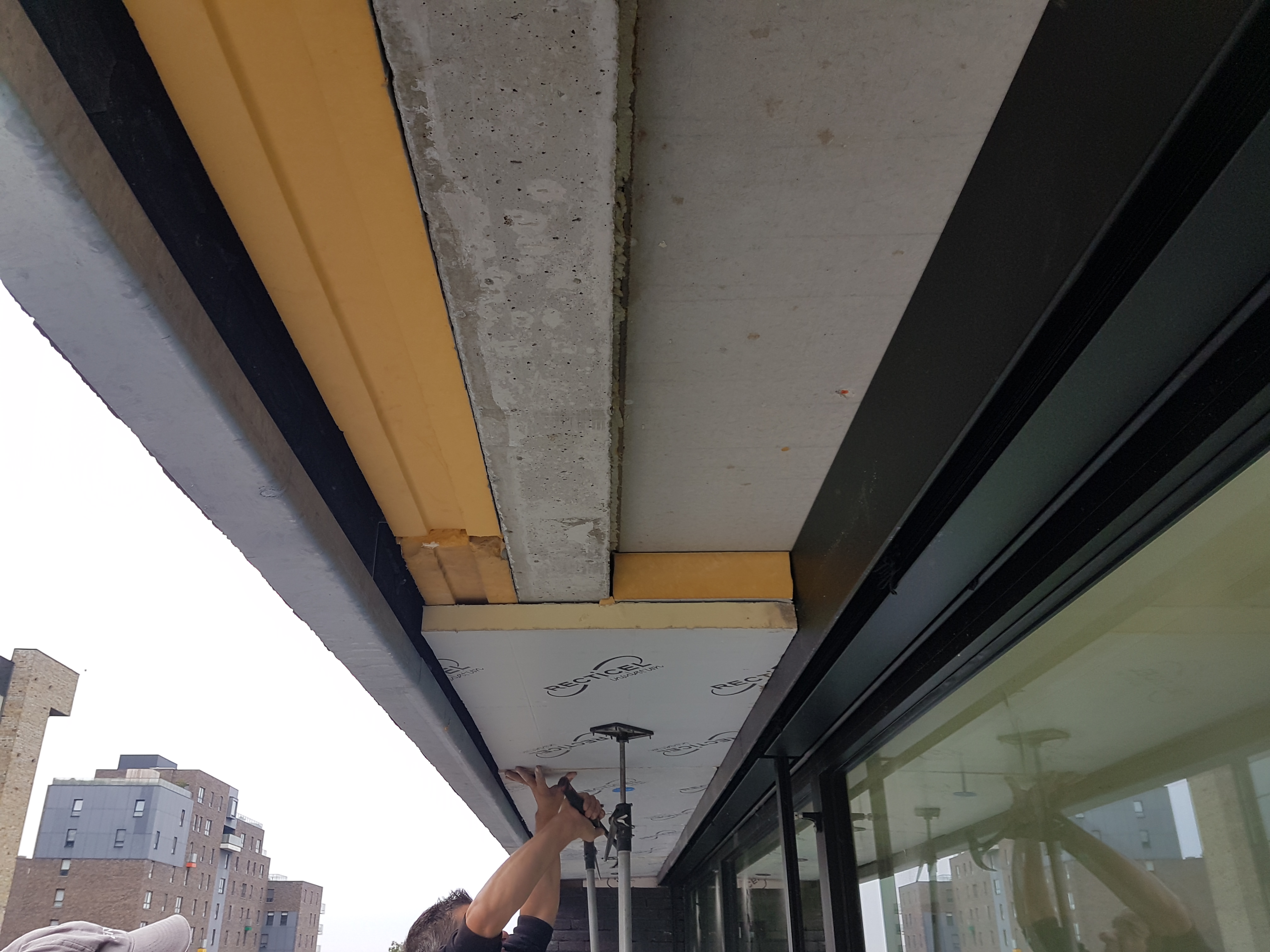 Bekleden van de Buitenplafonds in Volkernplaat te Sint-Truiden in Sint-Truiden, foto 3