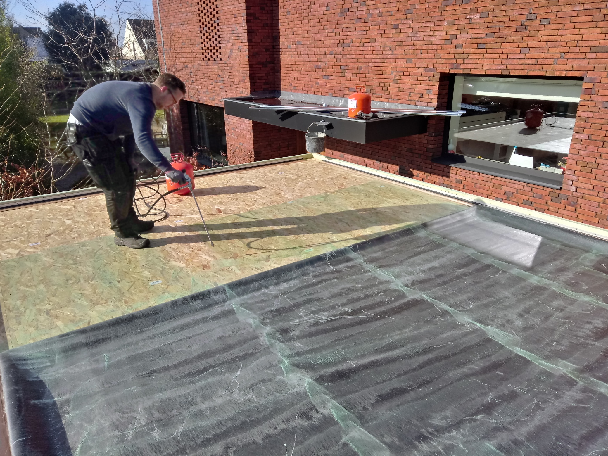 Carport met EPDM , Trespa en Plafond uit Berken Hout te Hasselt in Hasselt, foto 3