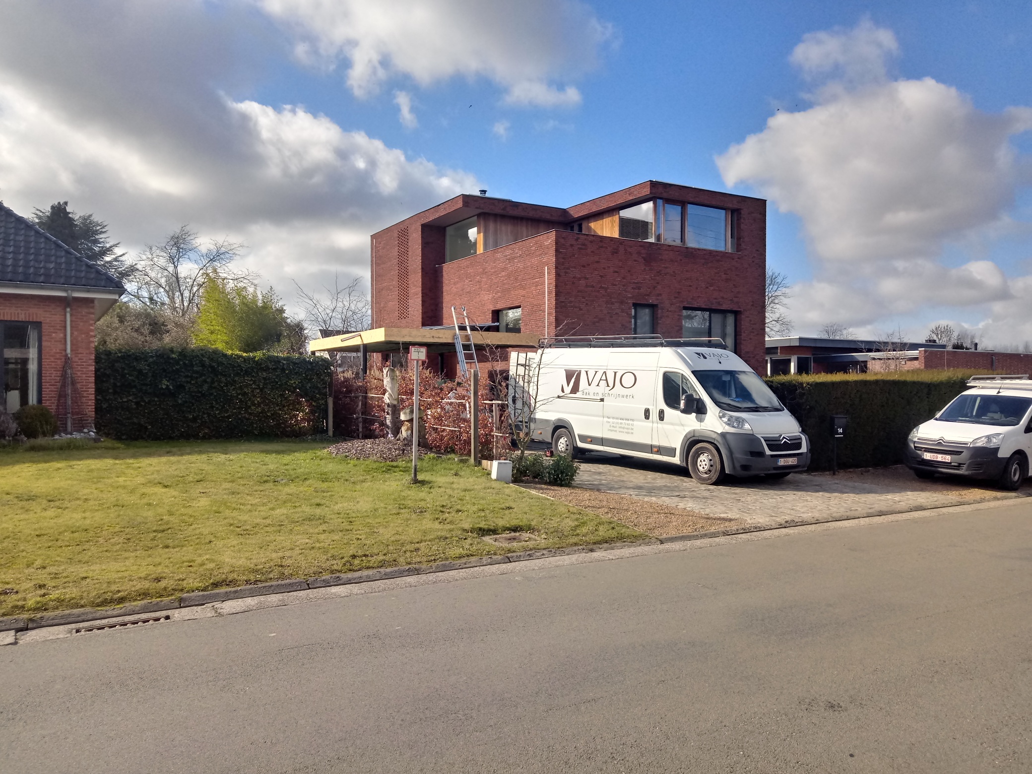 Carport met EPDM , Trespa en Plafond uit Berken Hout te Hasselt in Hasselt, foto 5