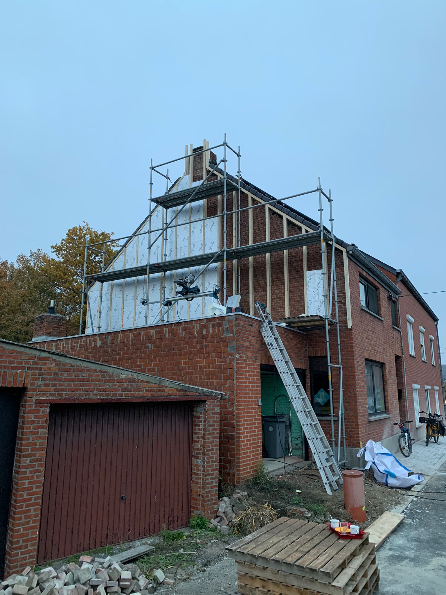 Gevelbekleding met Leien te Rotselaar in Rotselaar, foto 3