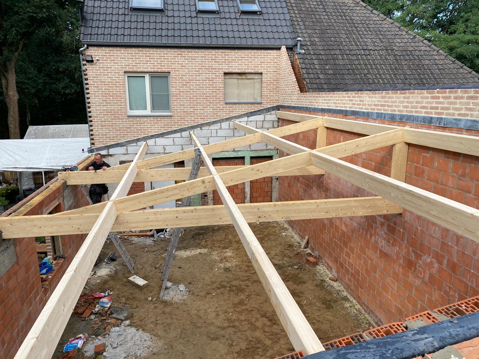 Hellend Dak en Plat Dak van een Nieuwbouw te Genk in Genk, foto 8