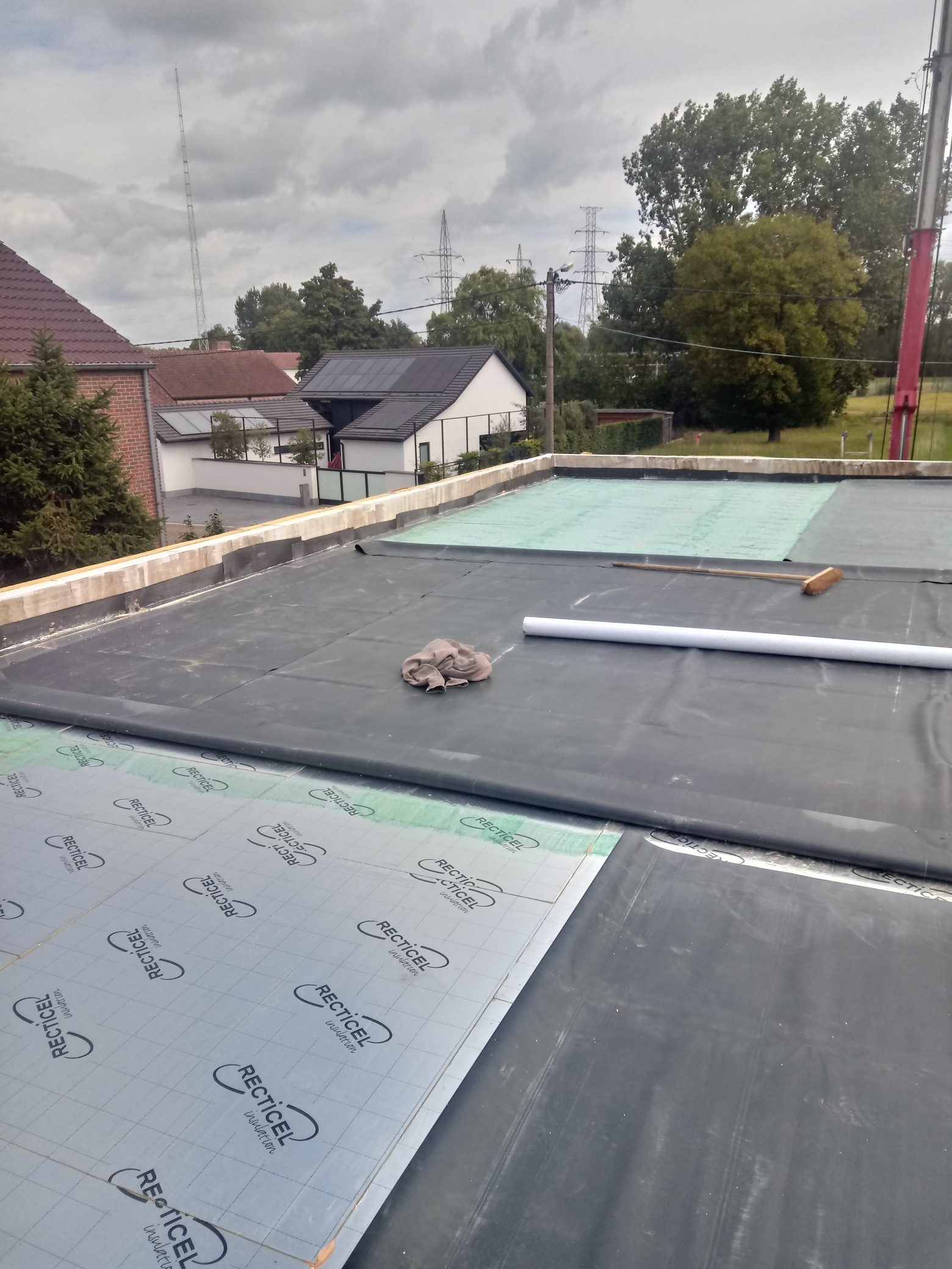 Hellend Dak en Plat Dak van een Nieuwbouw te Hasselt in Hasselt, foto 11