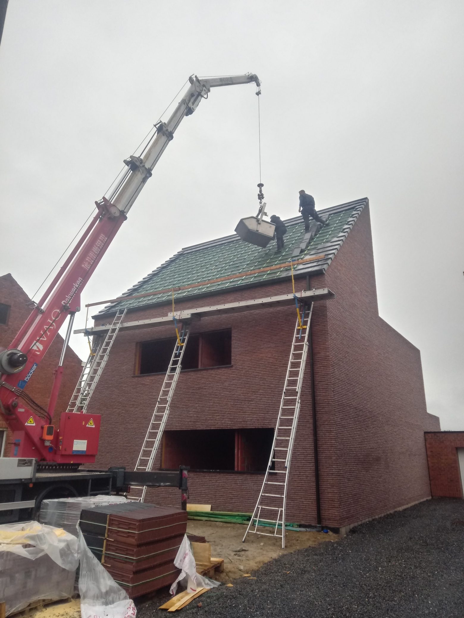 Hellend Dak en Plat Dak van een Nieuwbouw te Rotselaar in Rotselaar, foto 5