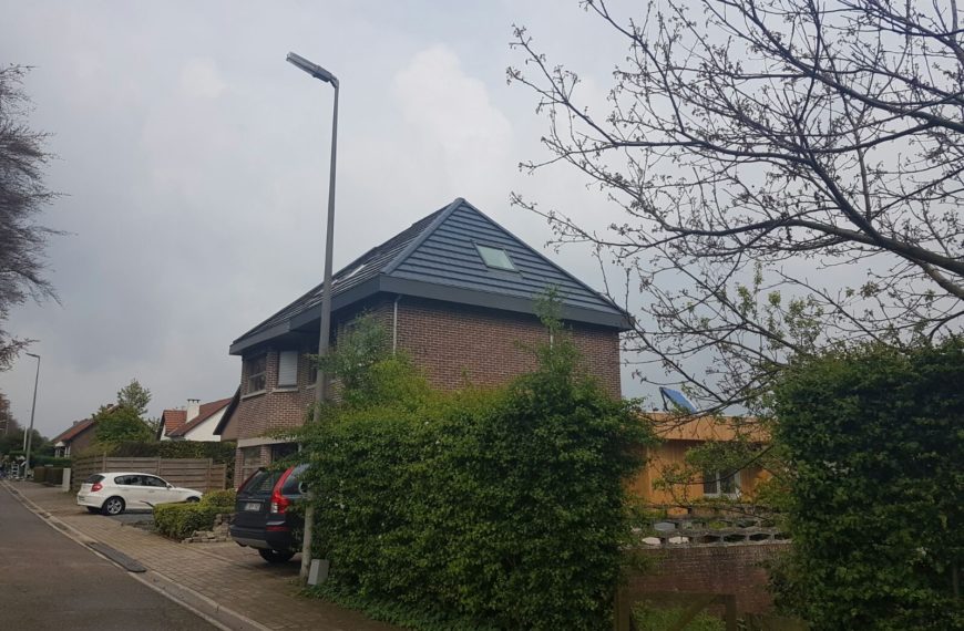 Hellend Dak in Sarkingssysteem te Smeermaas in Smeermaas