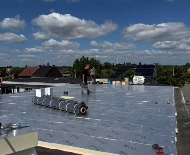 Isolatie Gebruikt Bij Renovatie te Maasmechelen in Maasmechelen, foto 3