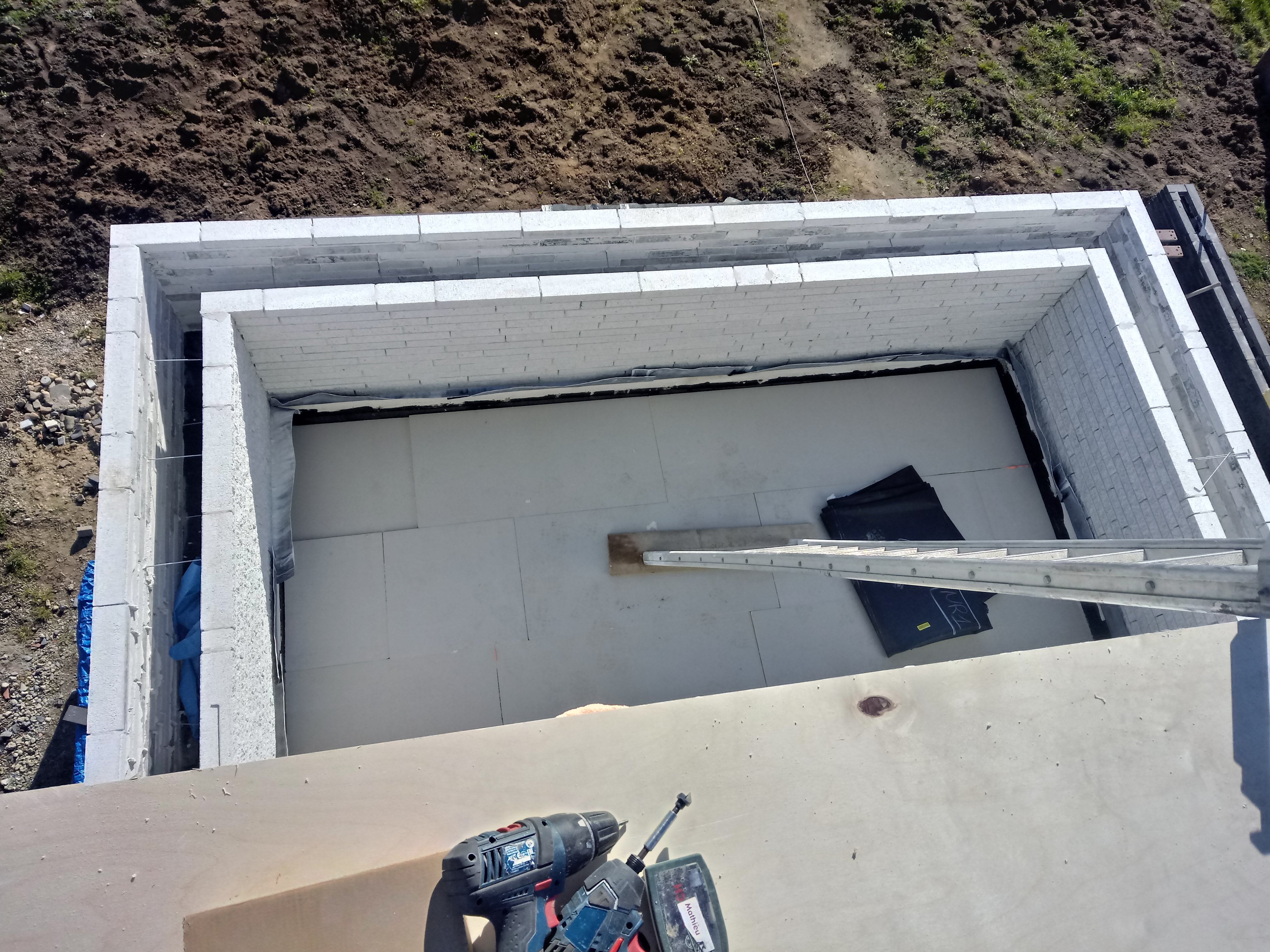 Nieuwbouw te Lanklaar een Plat Dak uit EPDM met een Ballast Afwerking in Lanklaar een Plat Dak uit EPDM met een Ballast Afwerking, foto 8