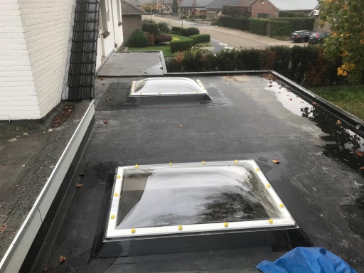 Plaatsen van een Veranda met een Plat Dak uit EPDM en 2 Plat Dak Vensters, foto 7