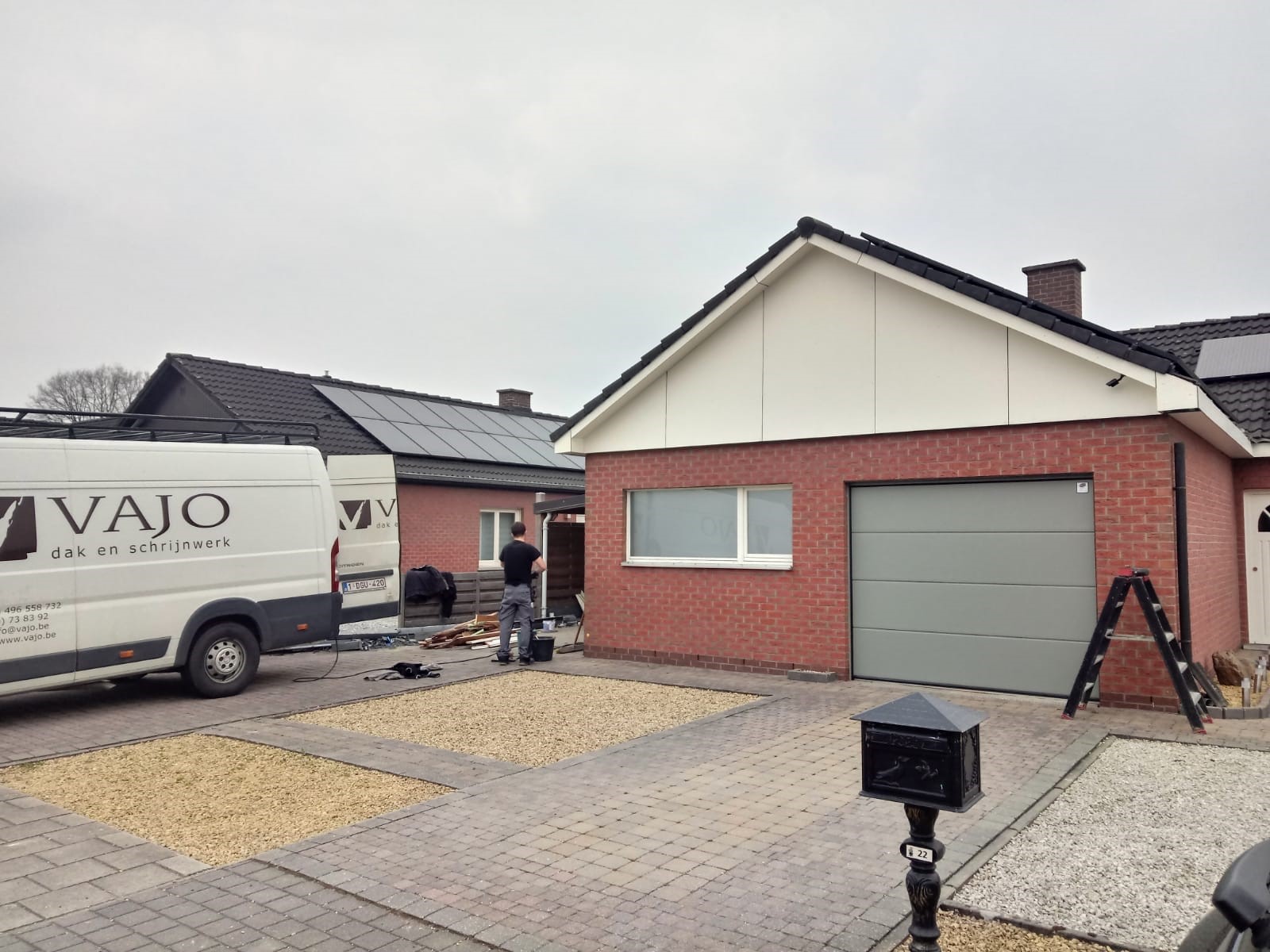 Renoveren van Gevelbekleding met Trespa te Diepenbeek in Diepenbeek, foto 5