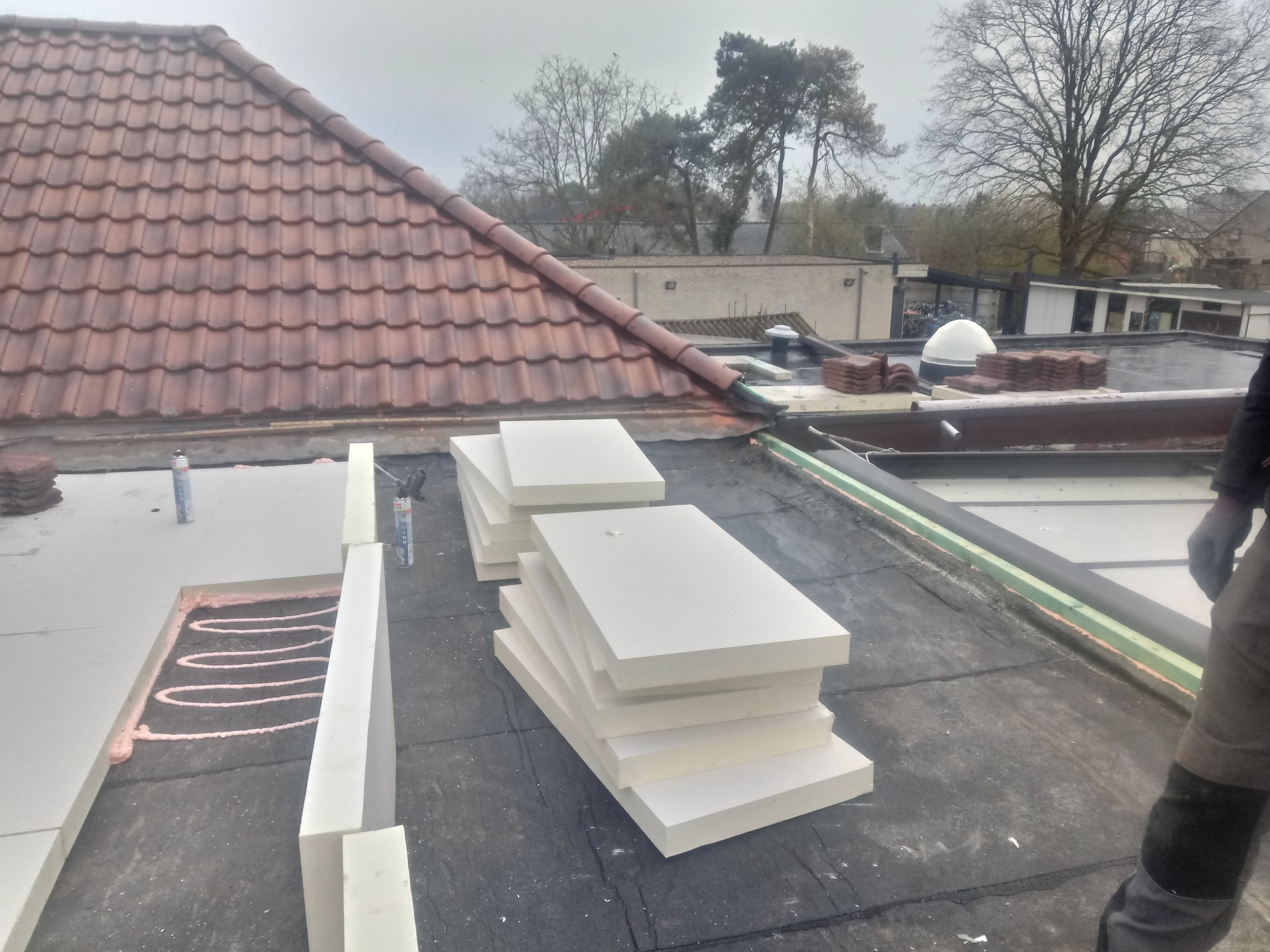 Renovatie Plat Dak uit EPDM en het Plaatsen van een Solartube, foto 3
