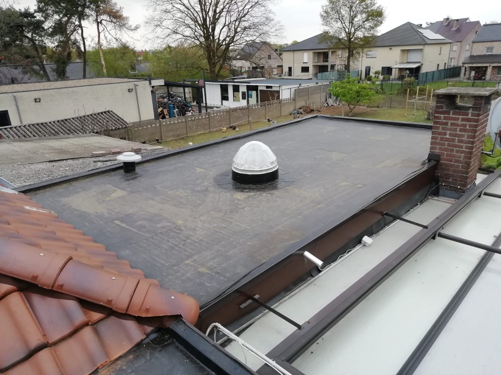 Renovatie Plat Dak uit EPDM en het Plaatsen van een Solartube, foto 8