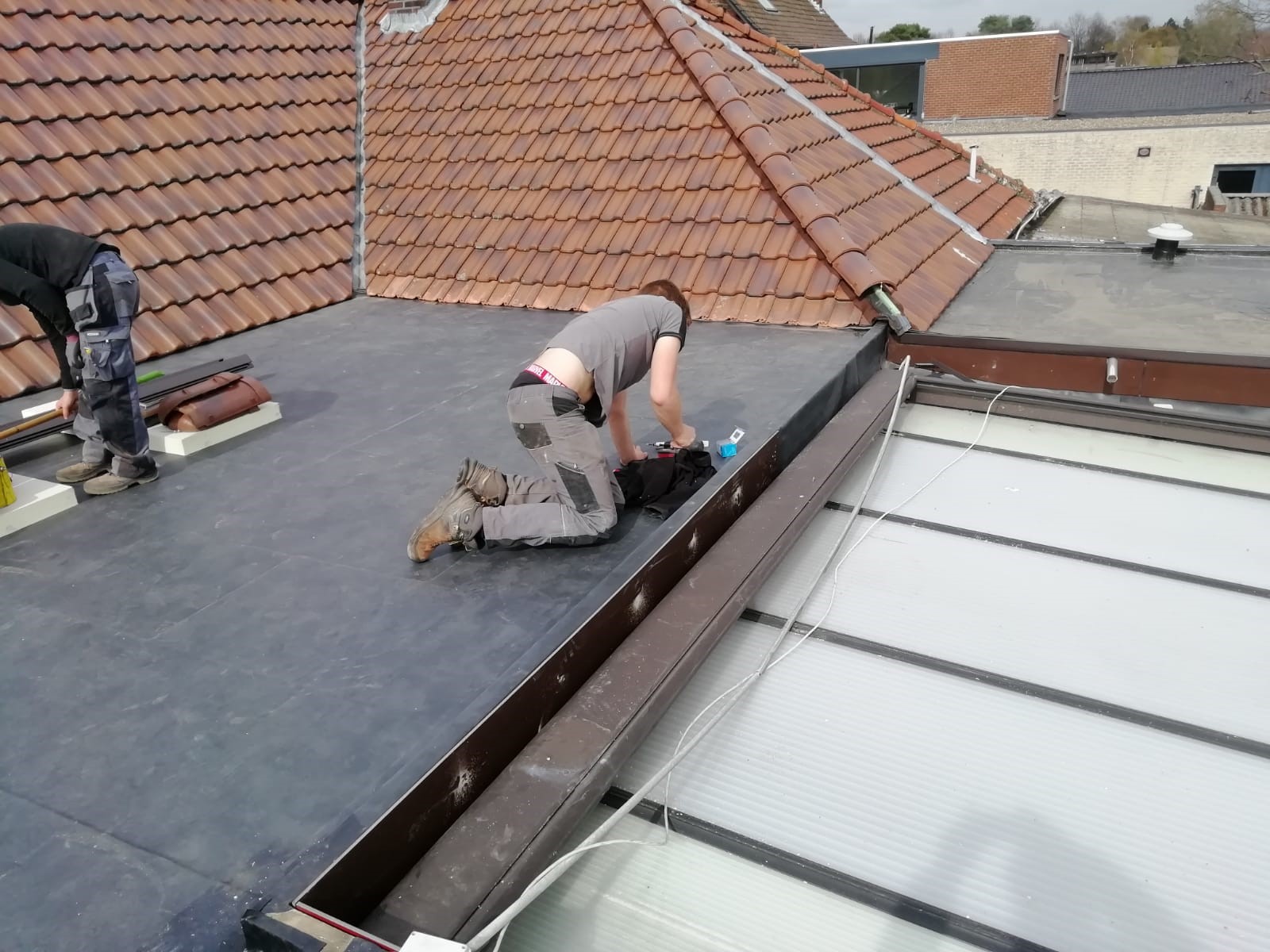 Renovatie Plat Dak uit EPDM en het Plaatsen van een Solartube, foto 10