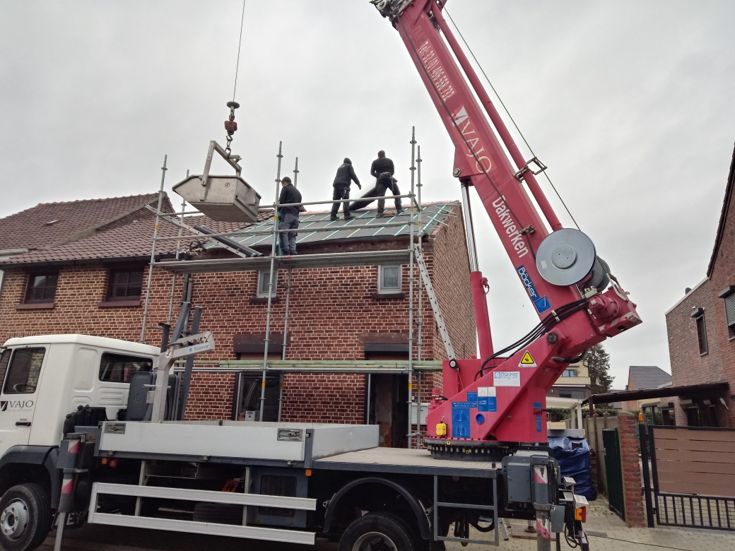 Renovatie Dak met Isobouw te Maasmechelen in Maasmechelen, foto 4
