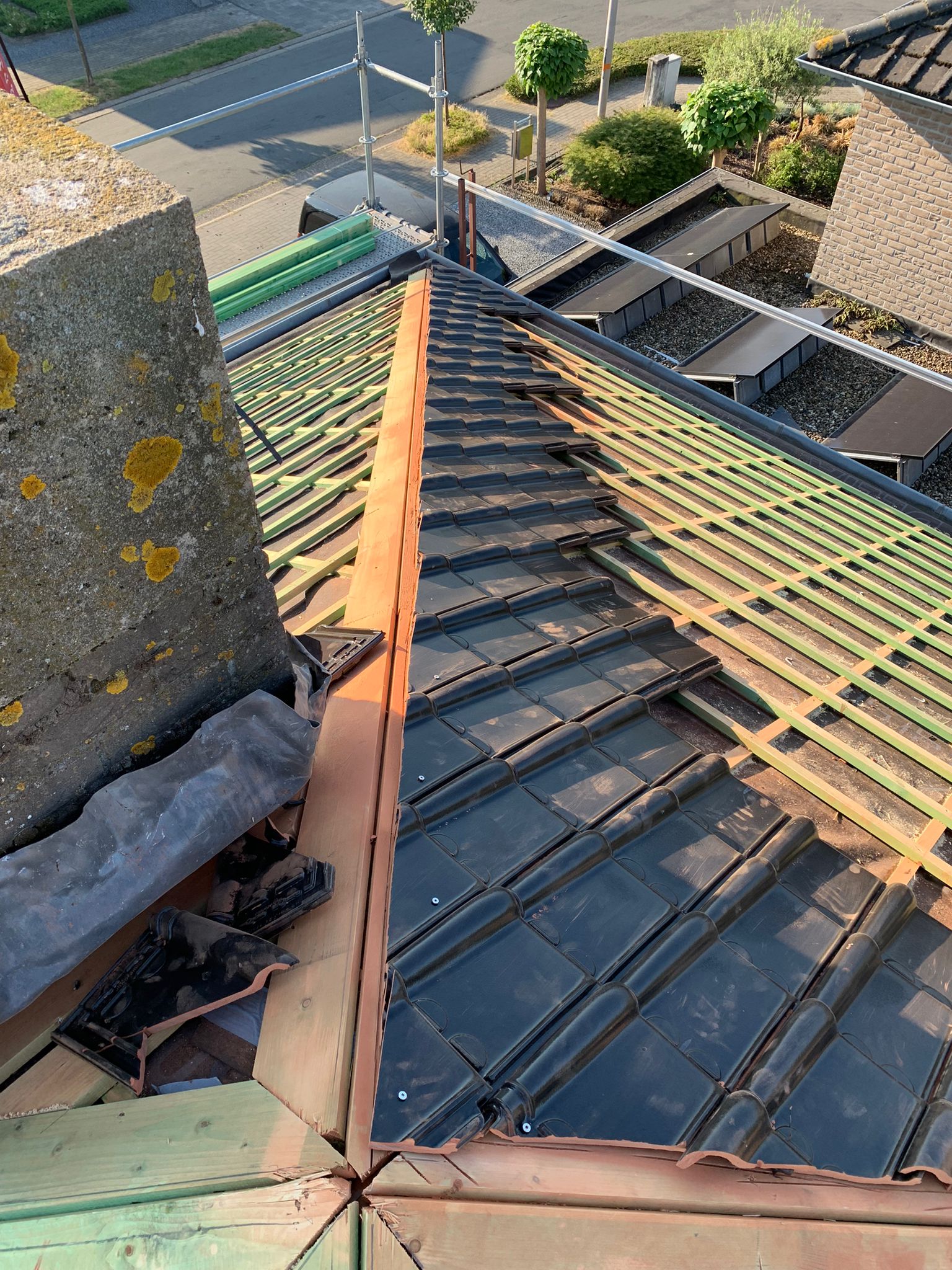 Renovatie van Hellend Dak te Dilsen in Dilsen, foto 3