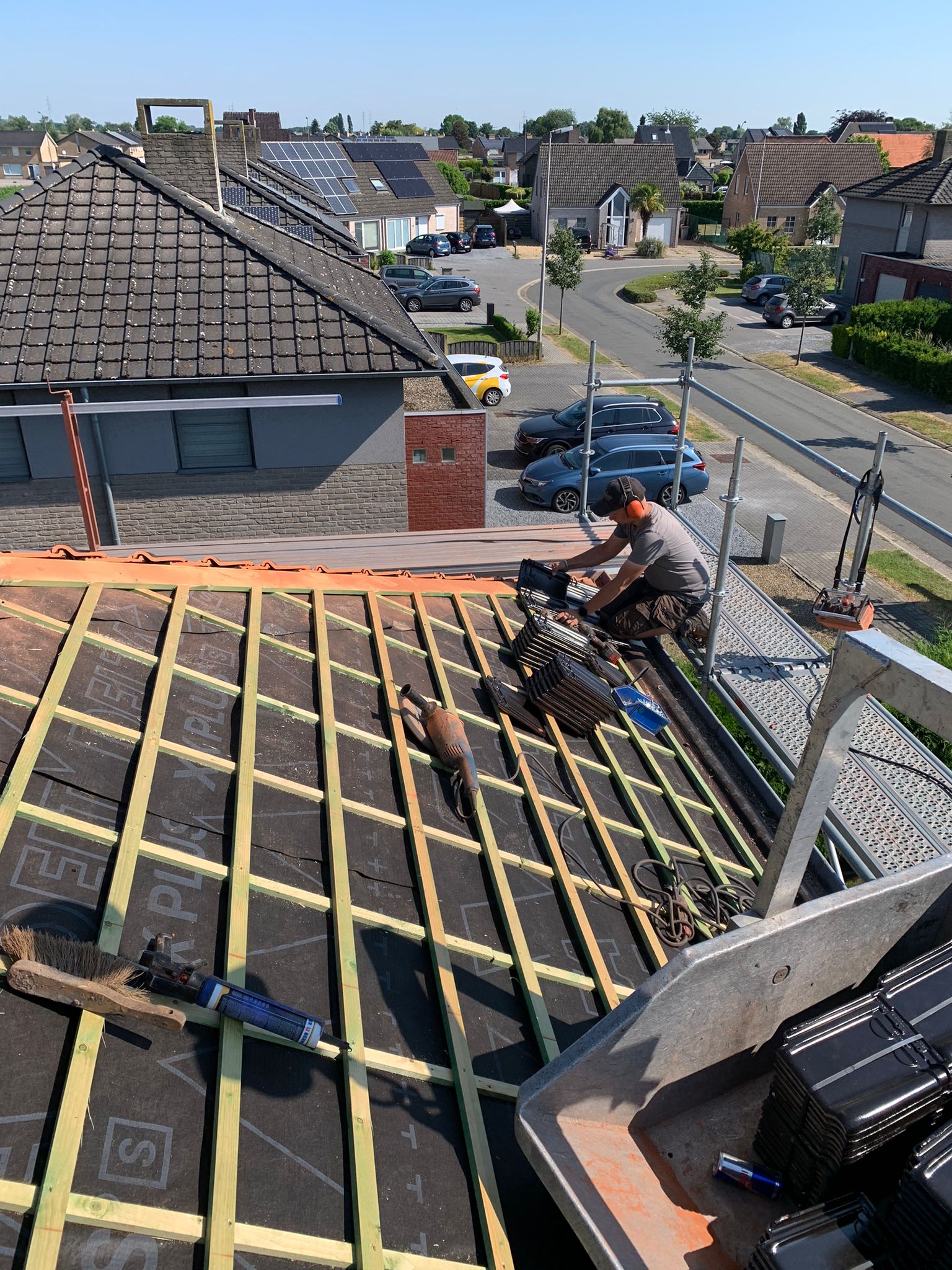 Renovatie van Hellend Dak te Dilsen in Dilsen, foto 4