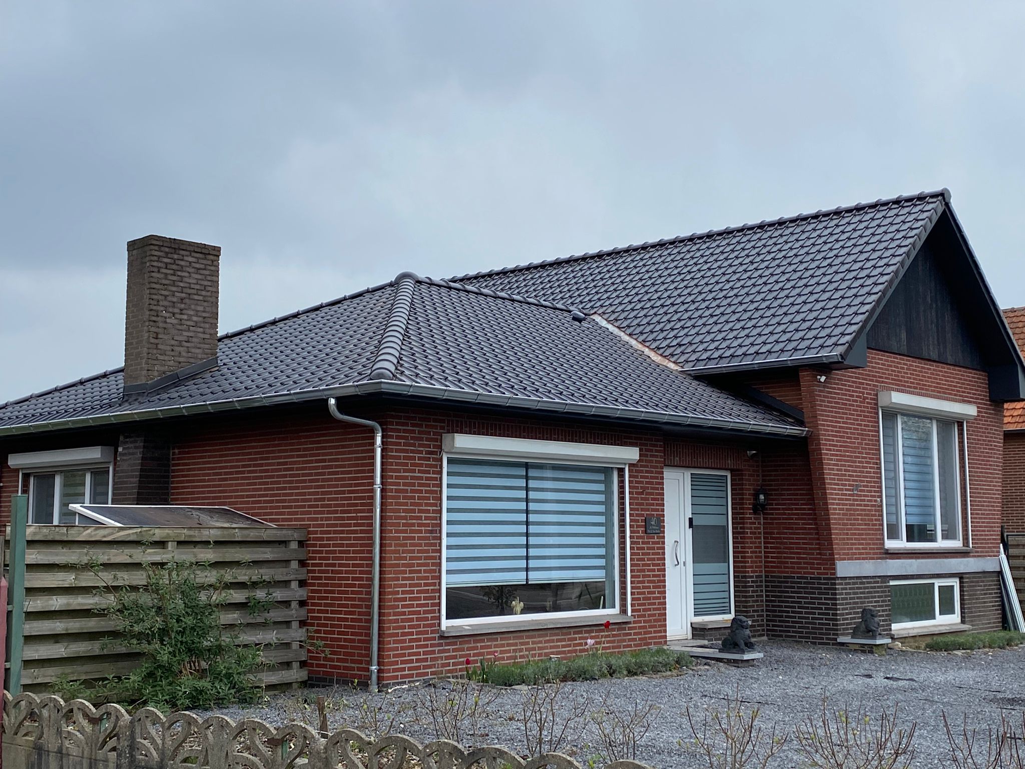 Renovatie van Hellend Dak te Elen in Elen