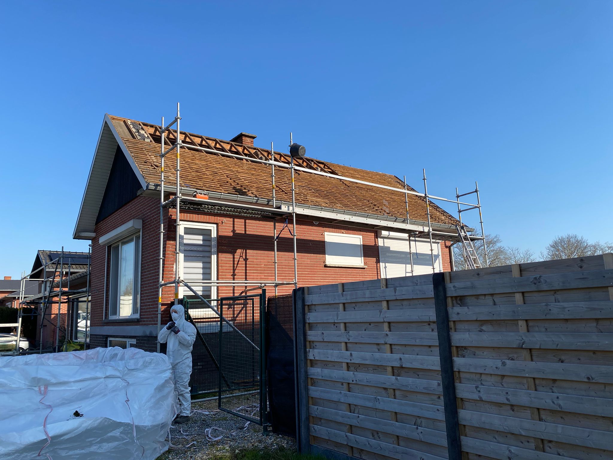 Renovatie van Hellend Dak te Elen in Elen, foto 3