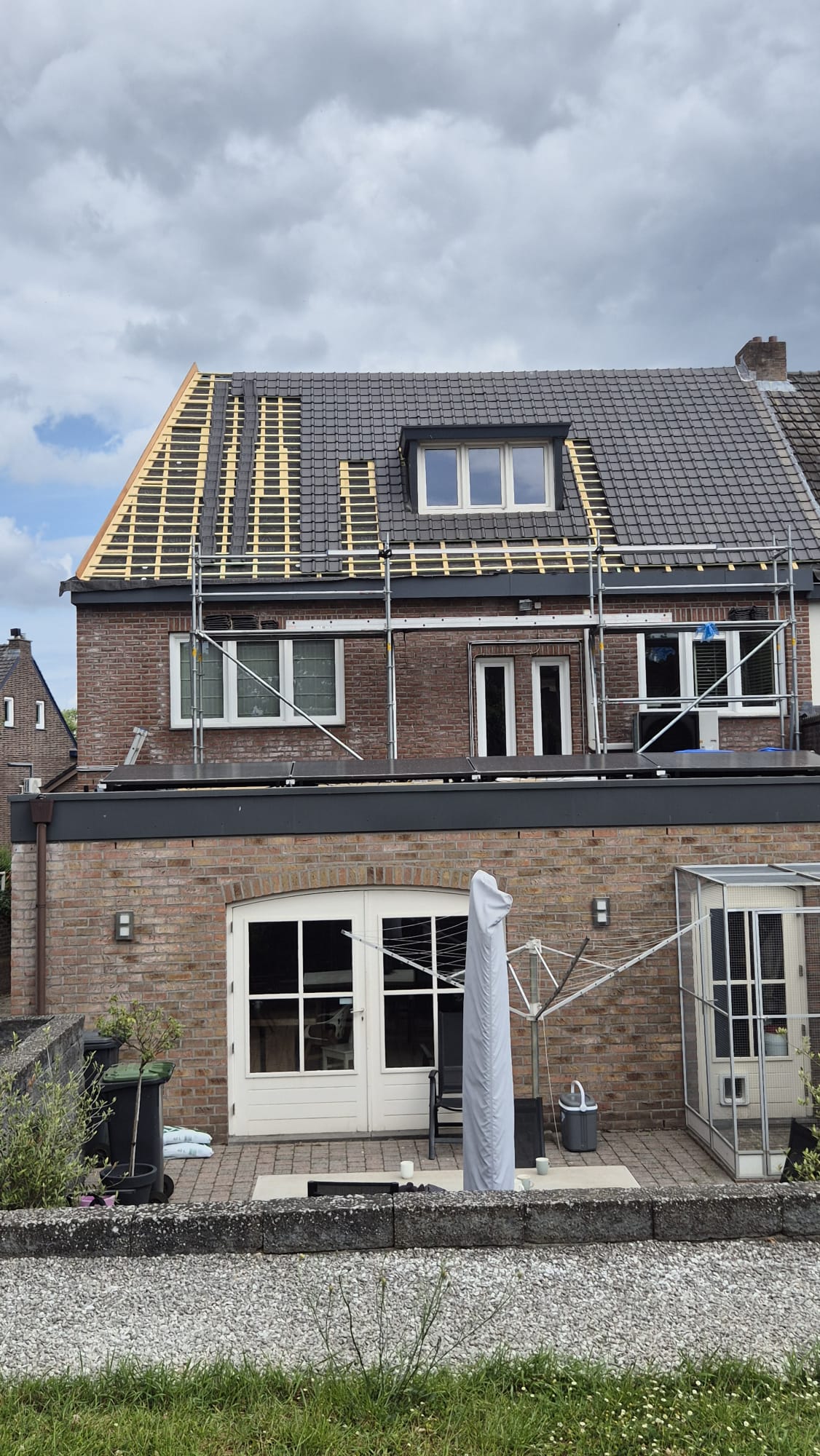 Renovatie Hellend Dak in Sarkingssysteem te Urmond in Urmond, foto 10