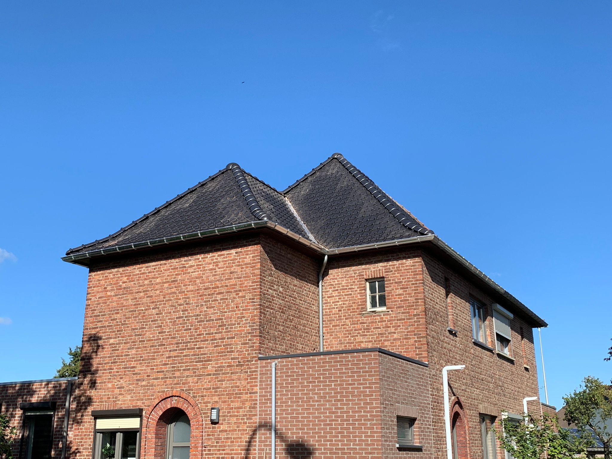 Renovatie van Hellend Dak te Maasmechelen in Maasmechelen