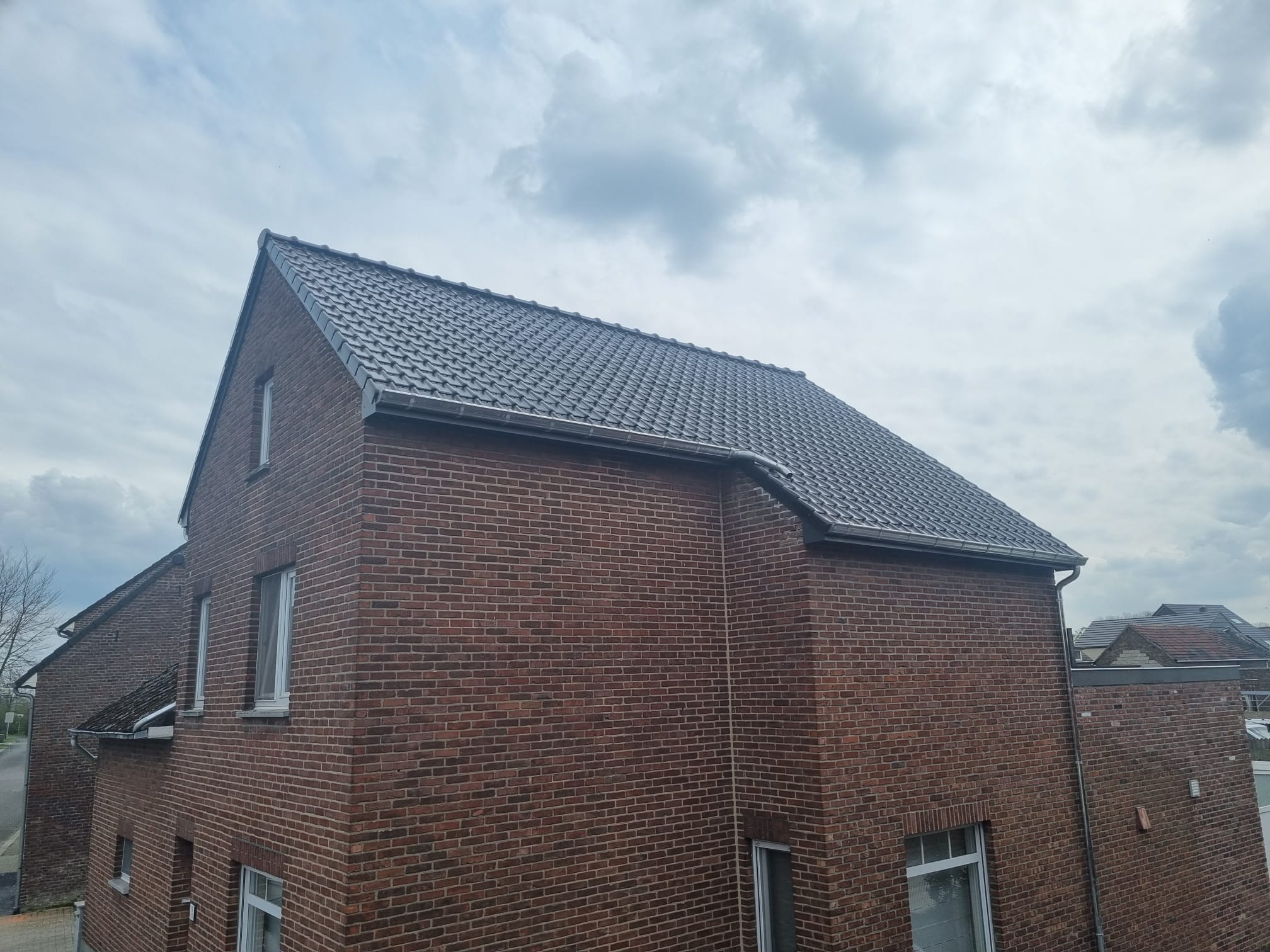 Renovatie van een Hellend Dak te Vucht-Maasmechelen in Vucht-Maasmechelen