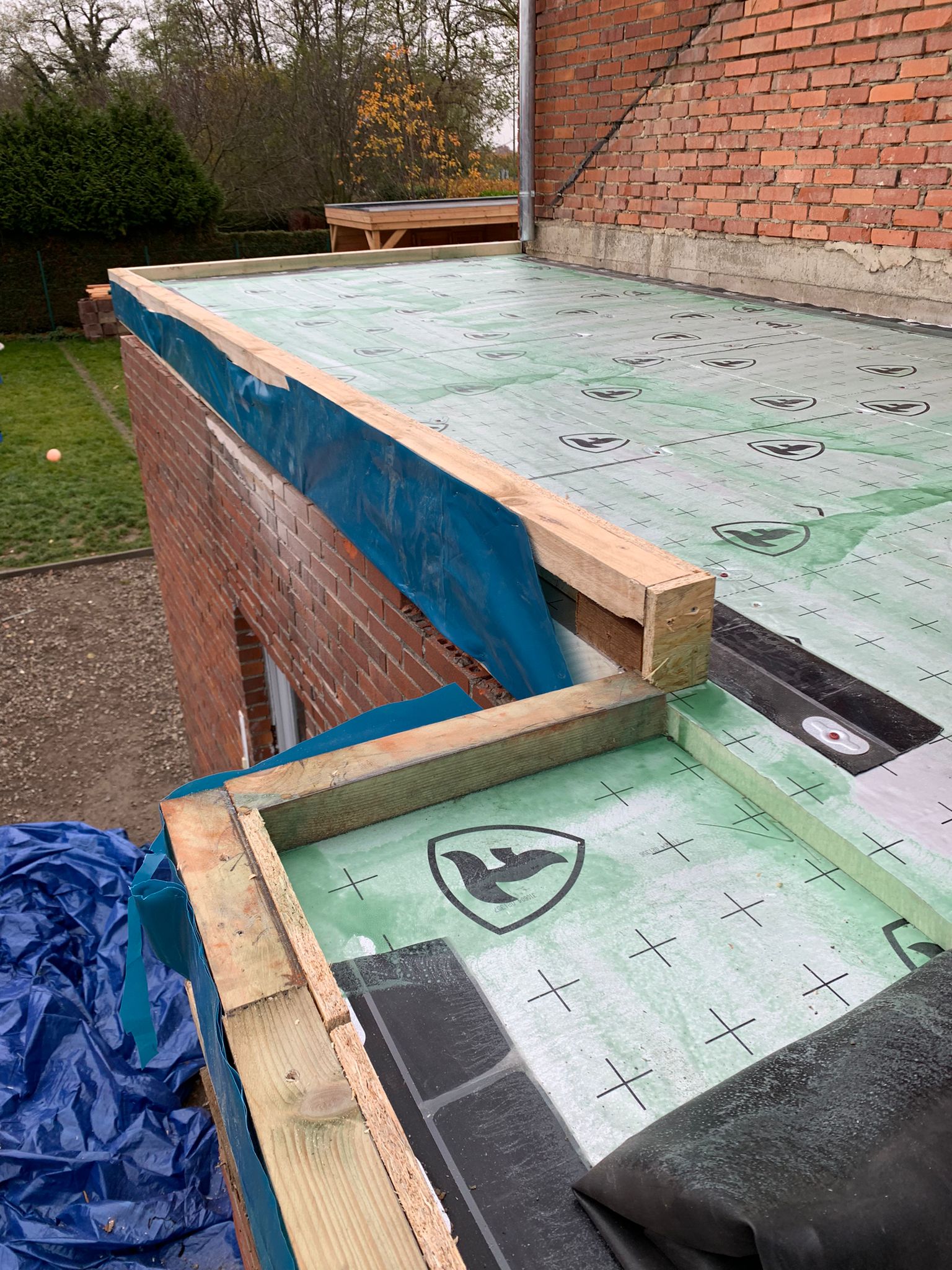 Renovatie van een Hellend en Plat Dak te Hoeselt in Hoeselt, foto 2