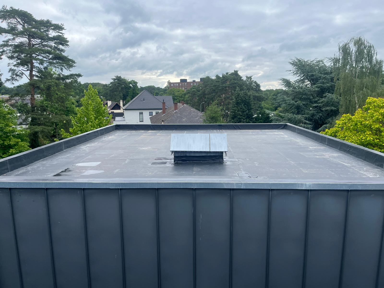 Renovatie Plat Dak in EPDM te Genk in Genk