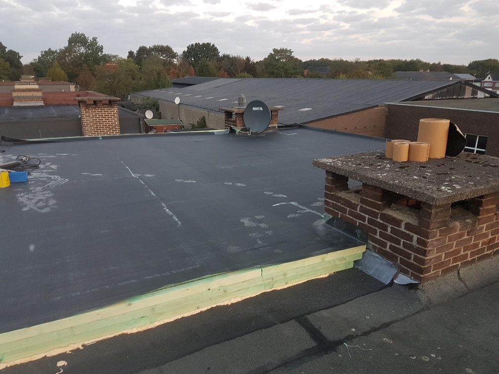 Renovatie Plat Dak met EPDM te Maasmechelen in Maasmechelen, foto 3