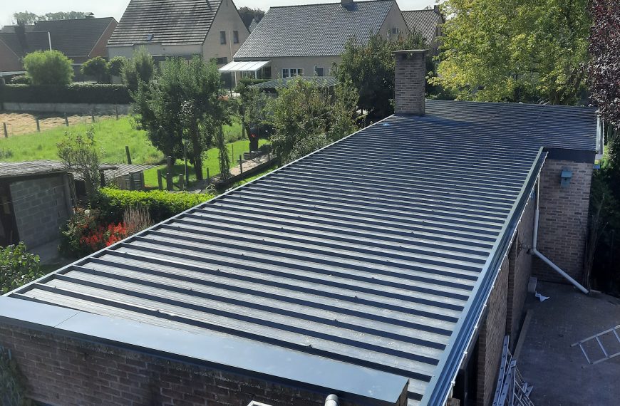 Renovatie van een Plat Dak met Profielplaten te Kotem in Kotem