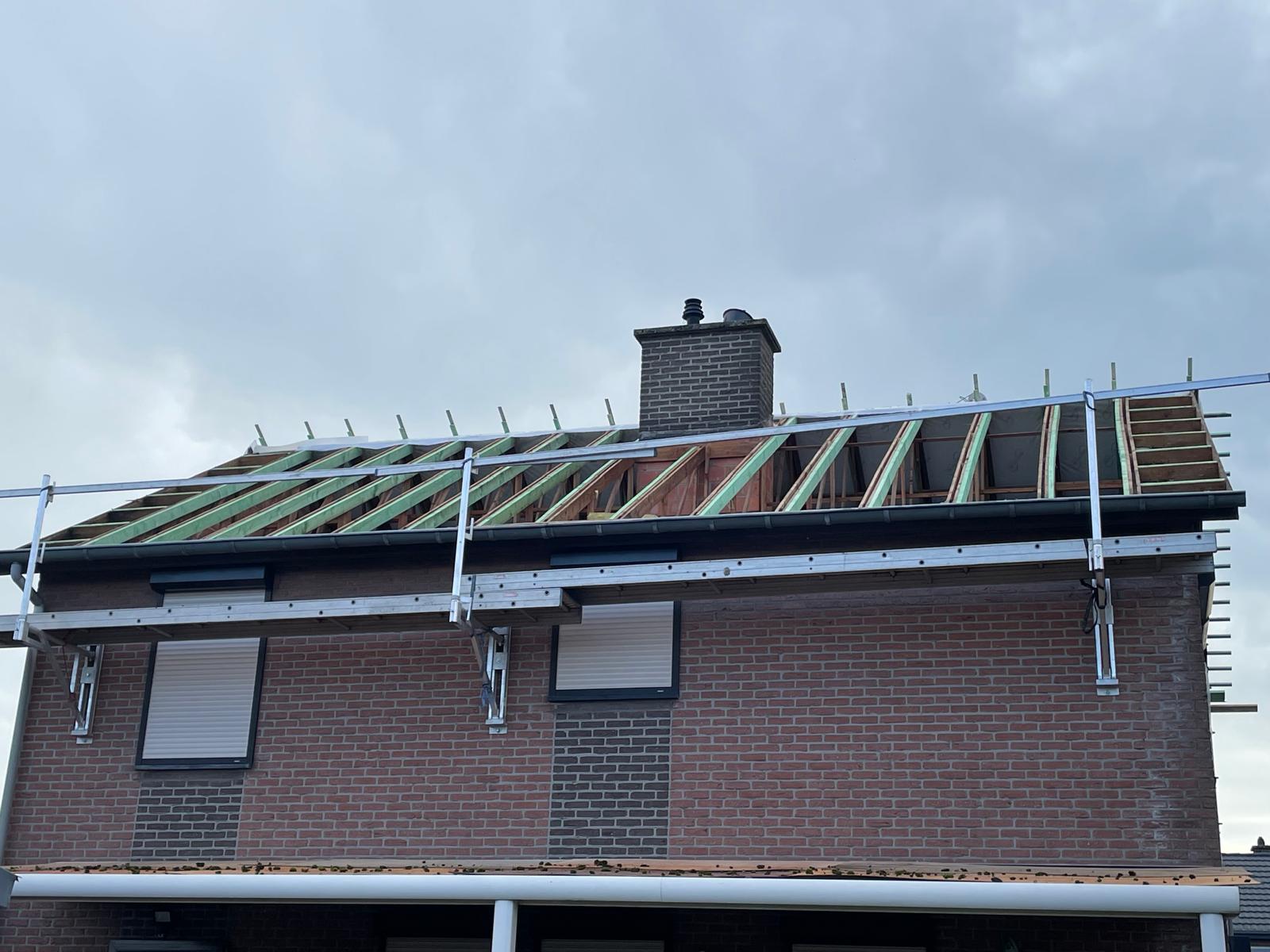 Renovatie Sarking Dak te Neeroeteren in Neeroeteren, foto 3