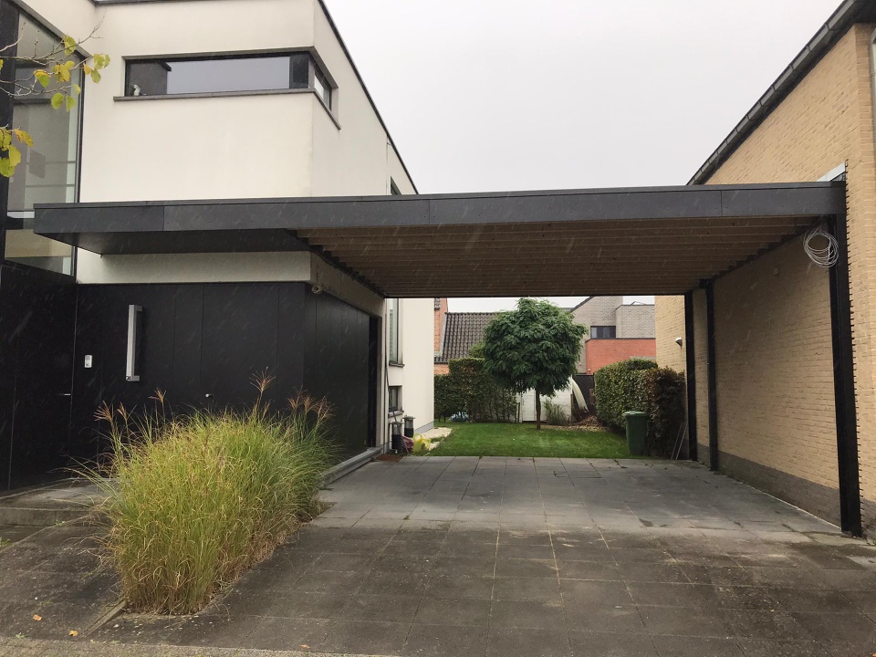 Renovatie van Carport -Plat Dak uit EPDM – Zichtbare Structuur aan de Binnenzijde te Bree in Bree