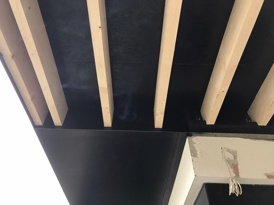 Renovatie van Carport -Plat Dak uit EPDM – Zichtbare Structuur aan de Binnenzijde te Bree in Bree, foto 12