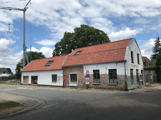 Renovatie van een Hellend Dak + Nieuwbouw Plat Dak te Peer in Peer