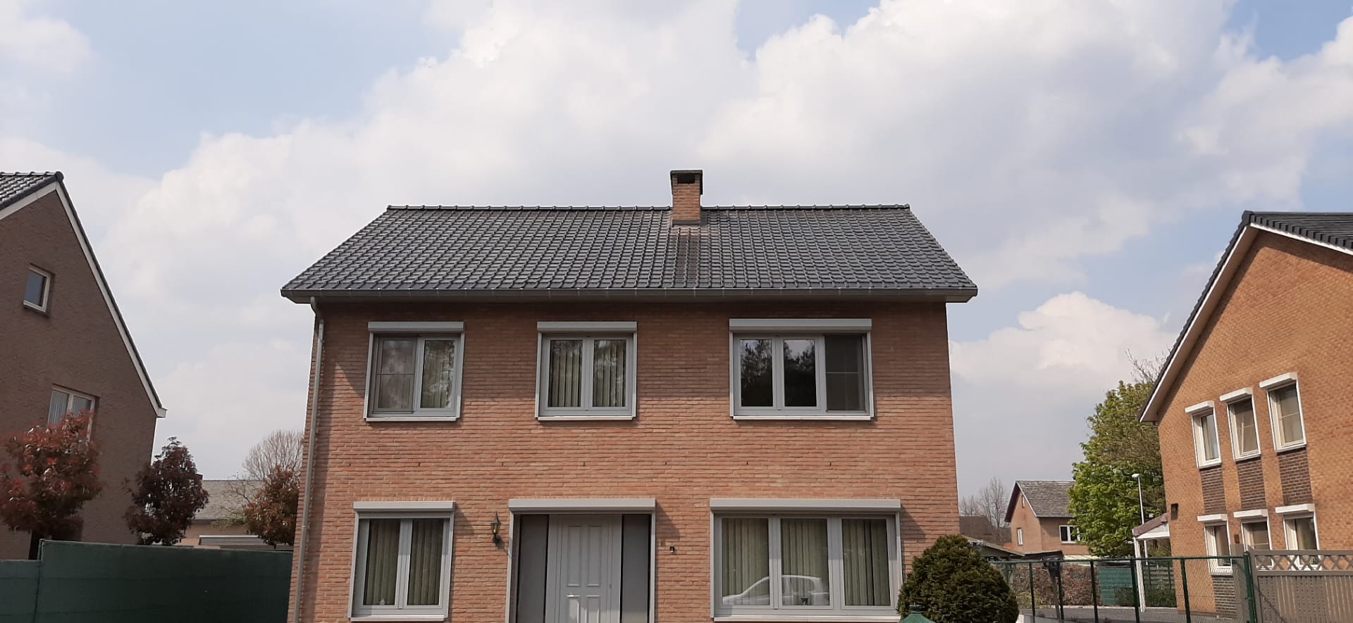Renovatie van een Hellend Dak te Eisden in Eisden