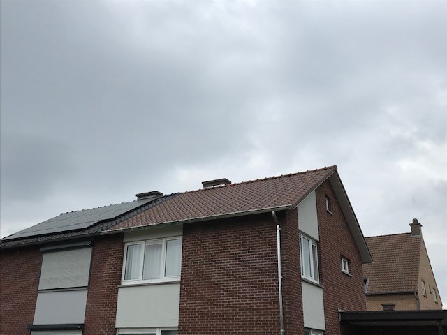 Renovatie van een Hellend Dak te Lanklaar in Lanklaar