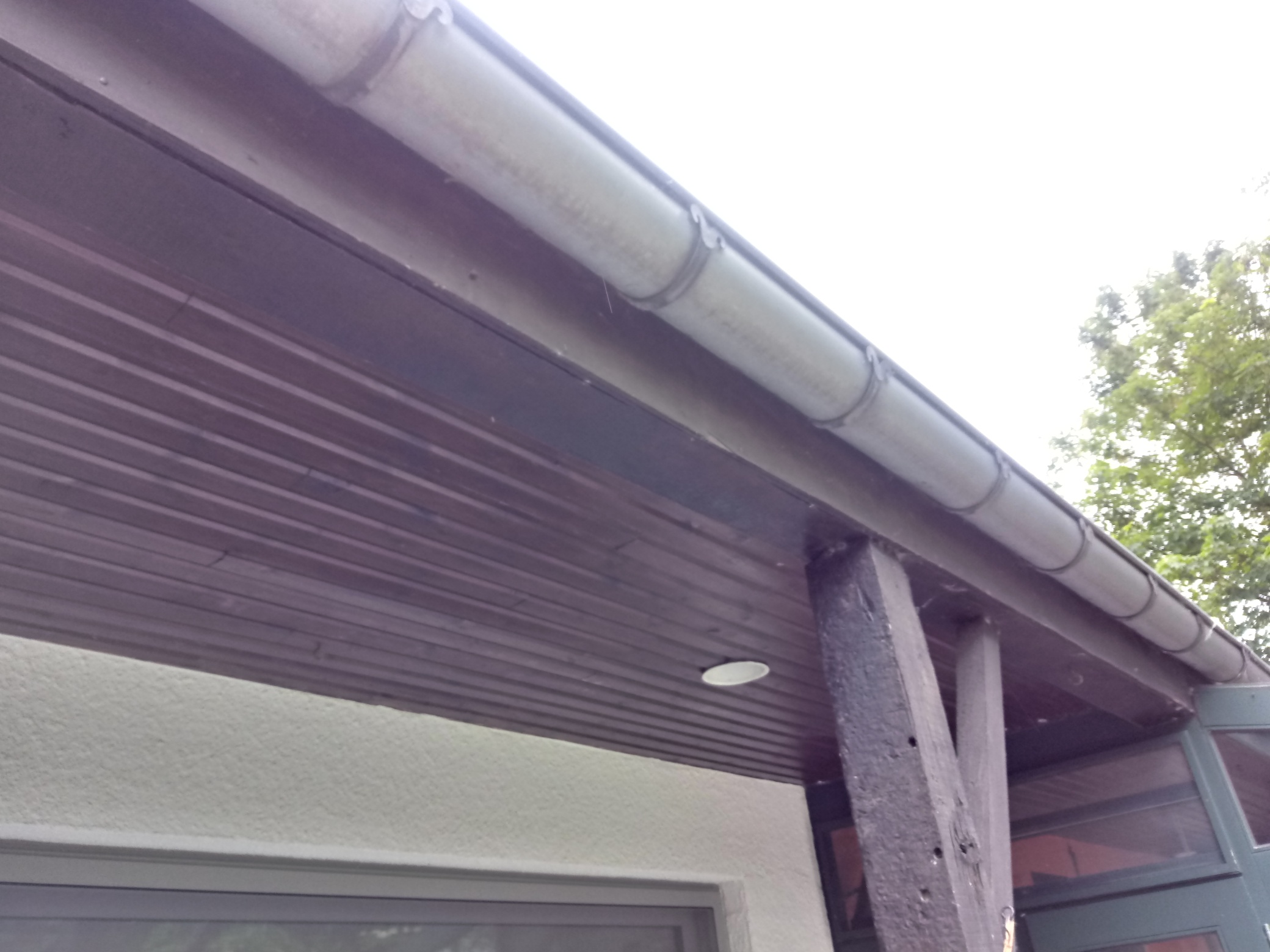Renovatie van een Overdekt Terras uit Padoek Hout te Halen in Halen, foto 2