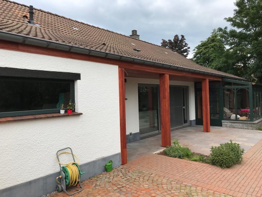 Renovatie van een Overdekt Terras uit Padoek Hout te Halen in Halen, foto 11