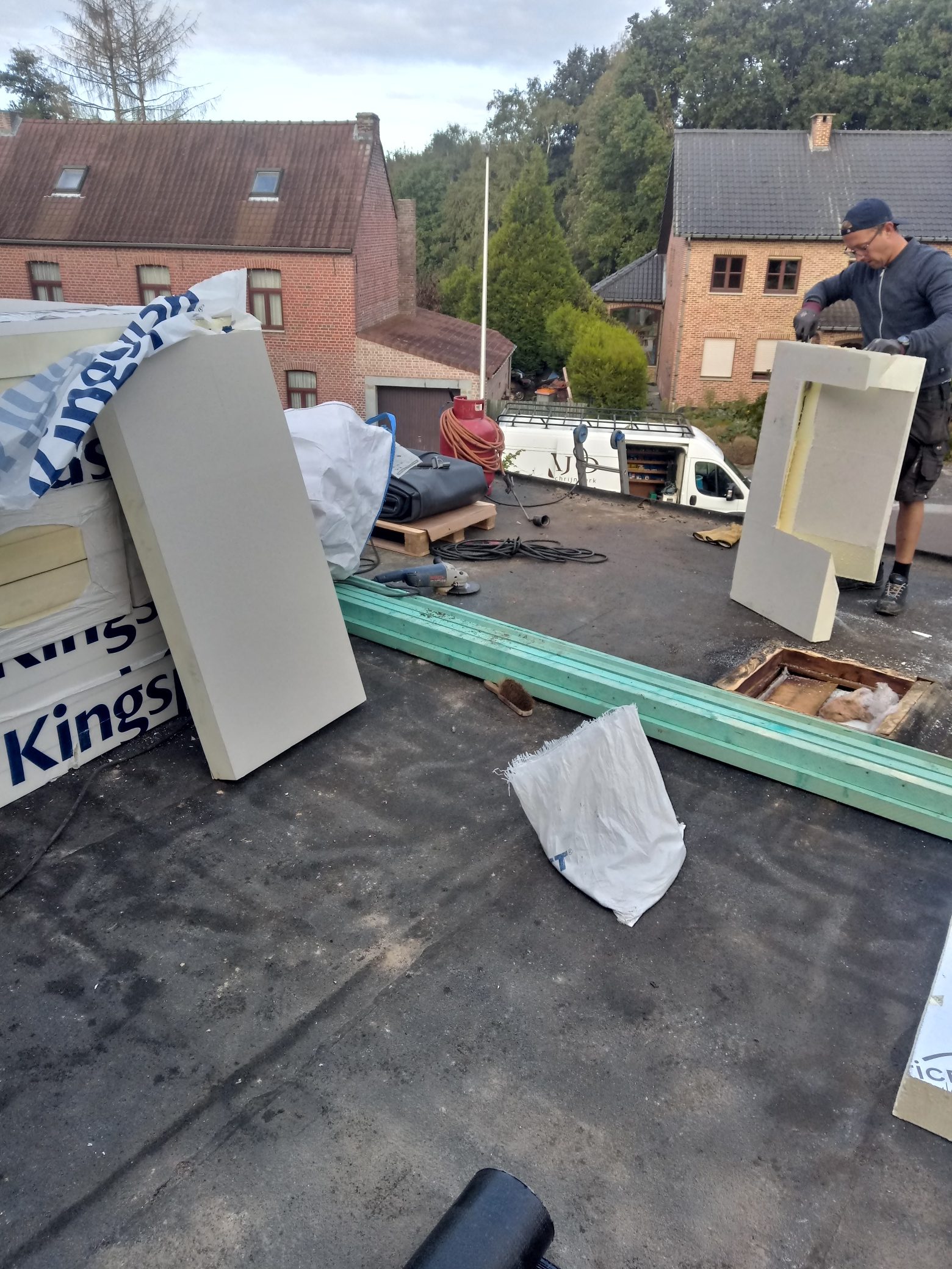 Renovatie van een Plat Dak te As – EPDM Dakbedekking – Terras uit Padouk in As – EPDM Dakbedekking – Terras uit Padouk, foto 5