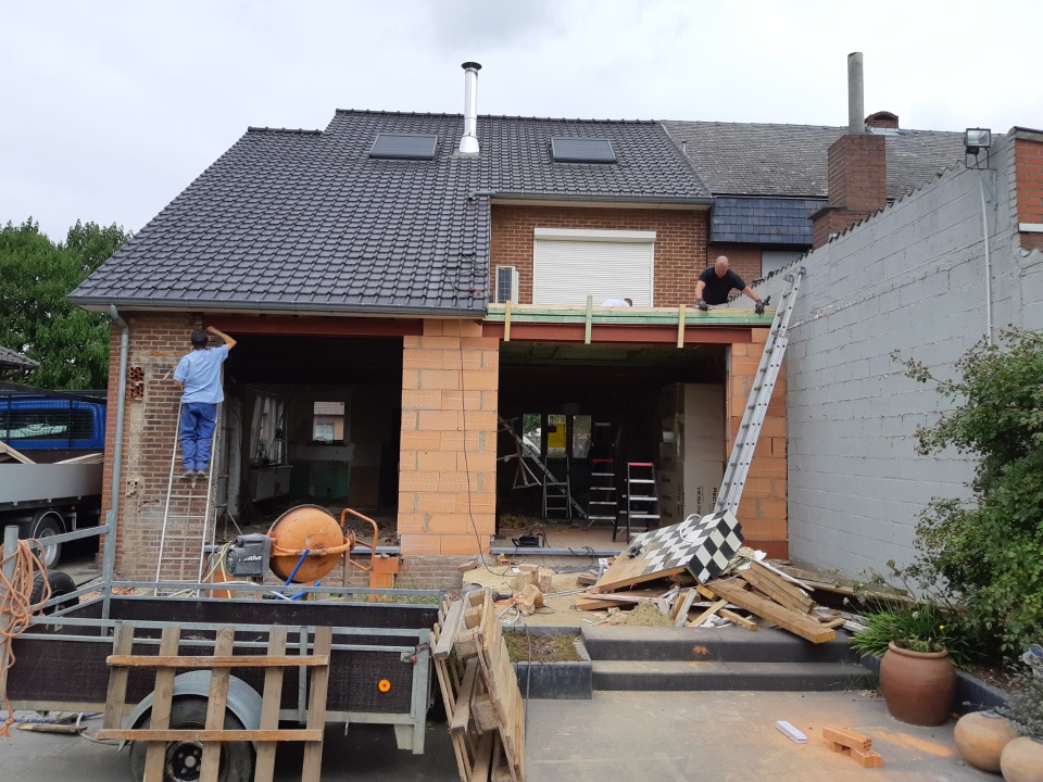 Renovatie van een Plat Dak en Gevelbekleding in Afrormosia te Boorsem in Boorsem, foto 5