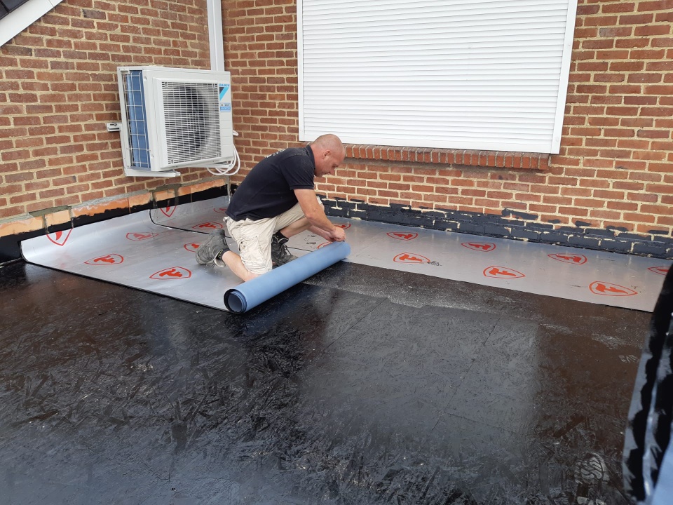 Renovatie van een Plat Dak en Gevelbekleding in Afrormosia te Boorsem in Boorsem, foto 6