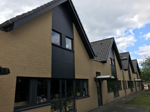 Renovatie van Gevelbekleding Bij School Icarus te Kinrooi in Kinrooi