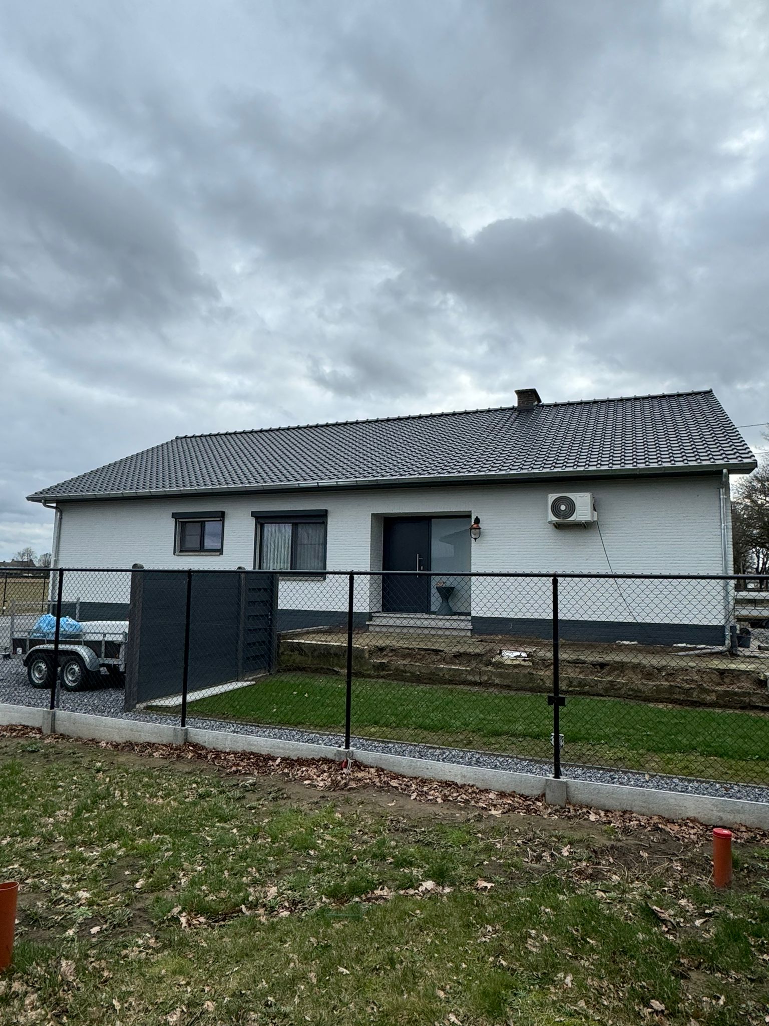 Renovatie van Hellend Dak te Kinrooi in Kinrooi