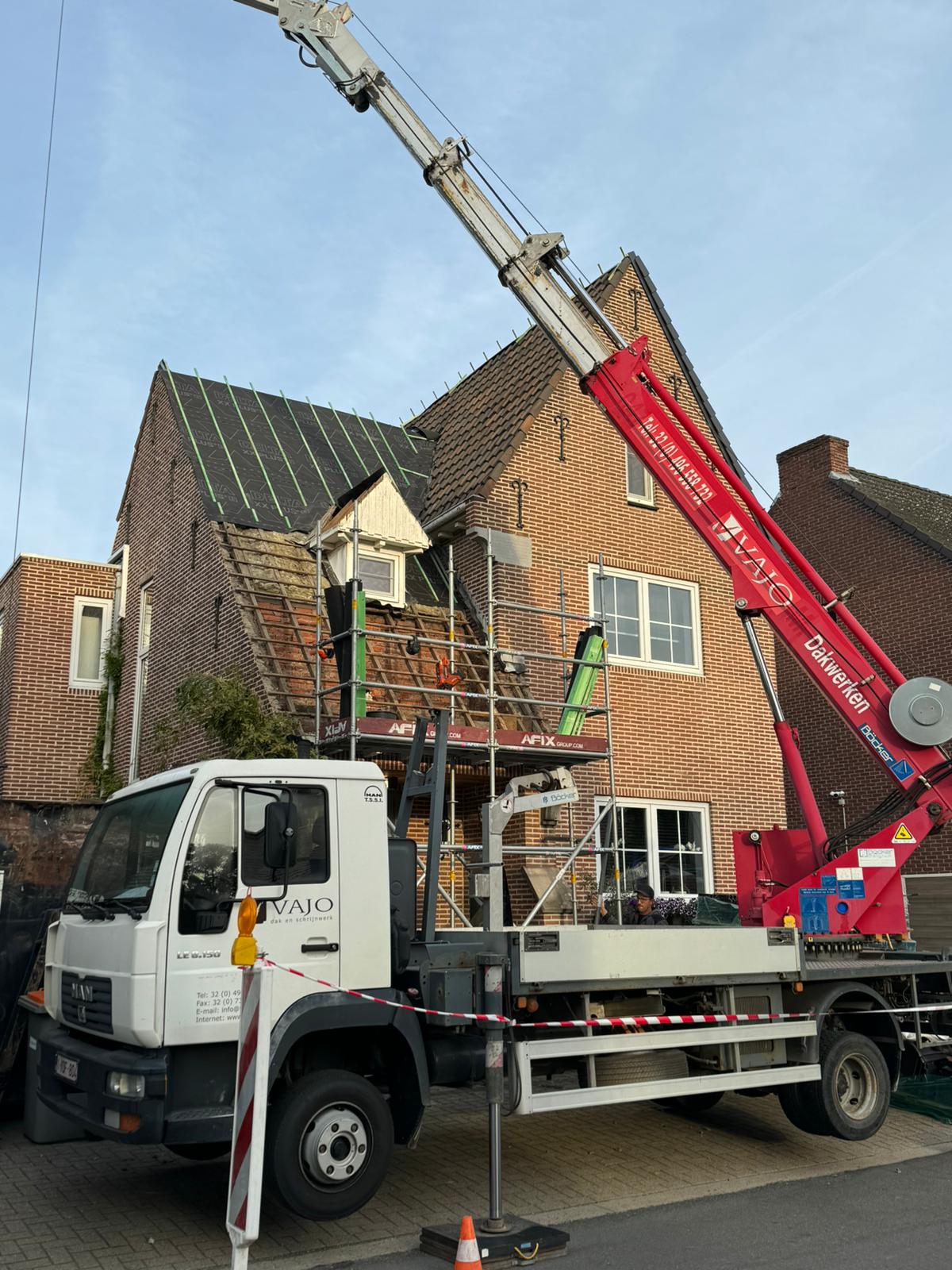 Renovatie van Hellend Dak te Leut in Leut, foto 5
