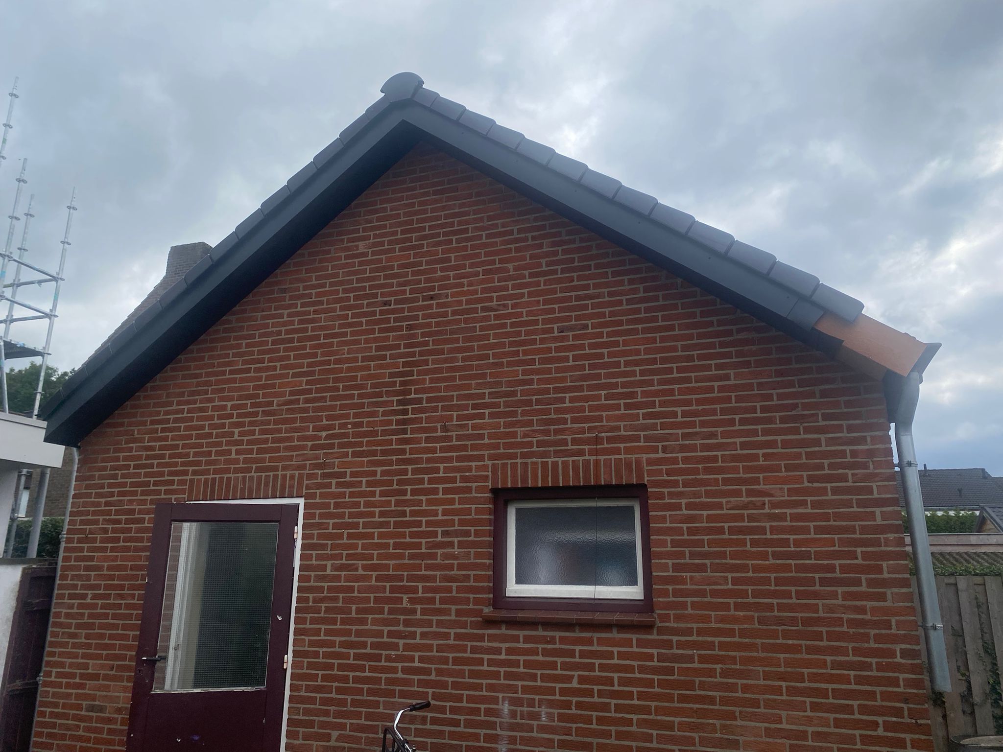 Renovatie van Hellend Dak te Nederland in Nederland, foto 10