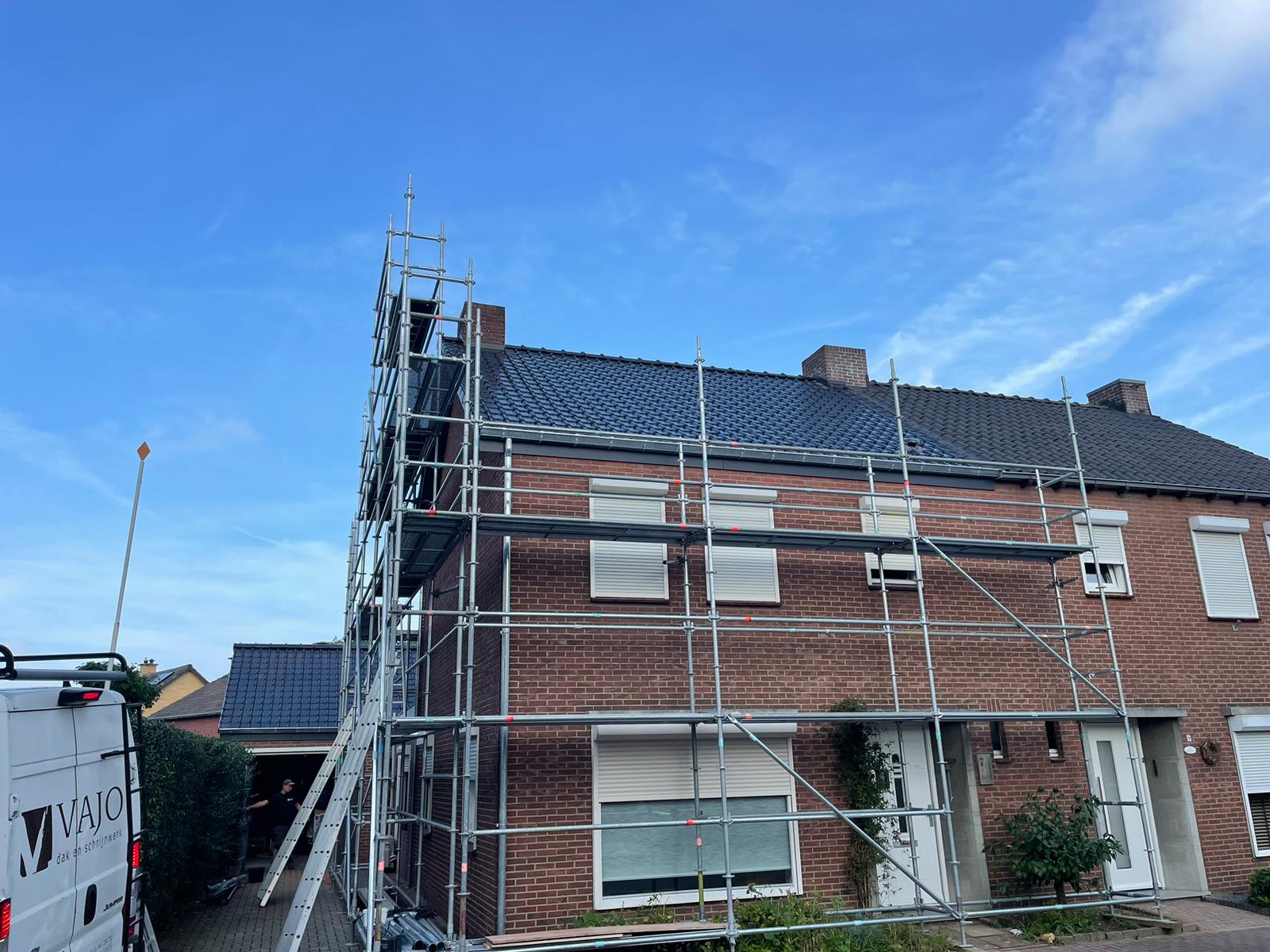 Renovatie van Hellend Dak te Nederland in Nederland, foto 15
