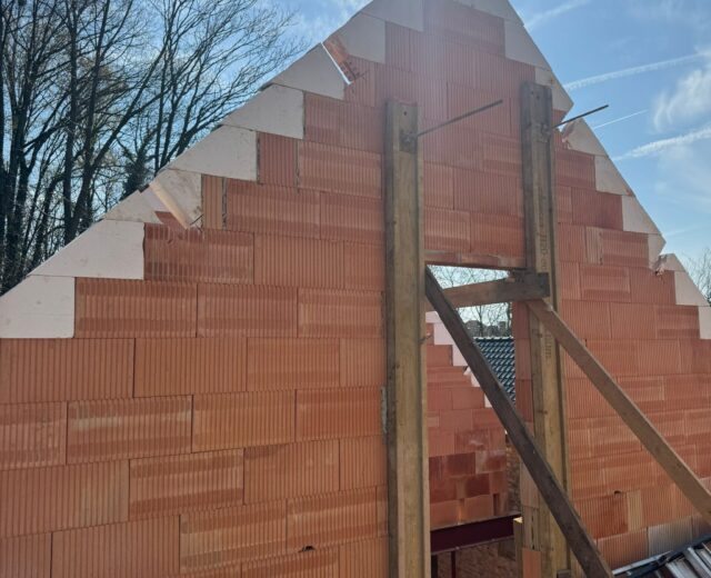 Totaalrenovatie Hellend Dak, Plat Dak + Verdiepingsvloer te Diest in Diest, foto 2