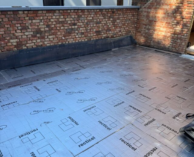 Totaalrenovatie Hellend Dak, Plat Dak + Verdiepingsvloer te Diest in Diest, foto 11